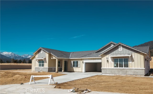 Detail Gallery Image 6 of 11 For 3590 W. Emerson Ct, San Bernardino,  CA 92407 - 5 Beds | 4/1 Baths