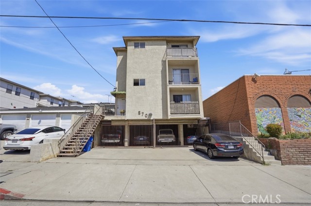 Front Image Thumbnail for CRPW26089556