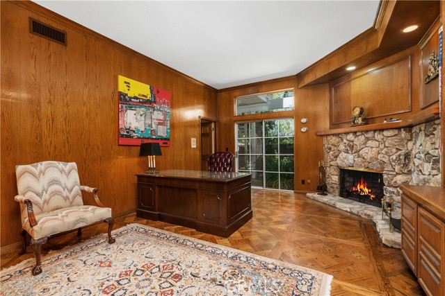 Detail Gallery Image 11 of 50 For 4751 Westchester Dr, Woodland Hills,  CA 91364 - 5 Beds | 7 Baths