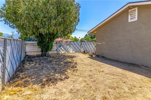Detail Gallery Image 18 of 18 For 407 W 6th St, San Jacinto,  CA 92583 - 2 Beds | 2 Baths