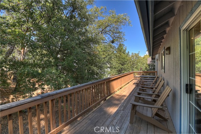 1348 Manzanita Way, Lake Arrowhead CA: https://media.crmls.org/medias/44d5c263-d9c3-4748-ab9e-d8b00766f9b7.jpg