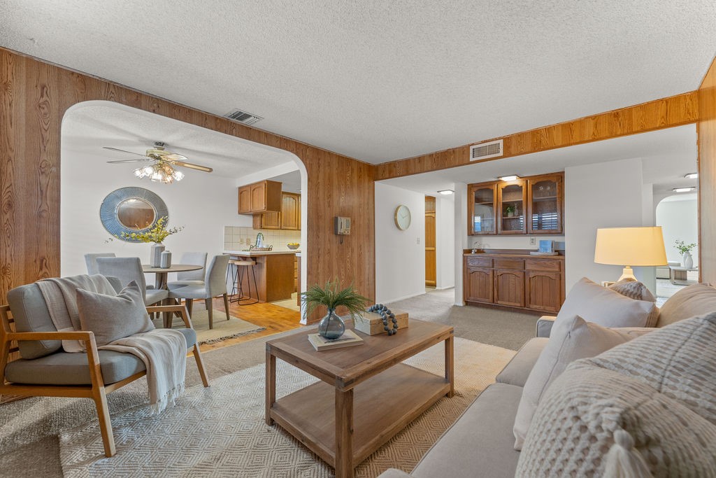 Detail Gallery Image 3 of 46 For 1150 W 13th St #204,  San Pedro,  CA 90731 - 2 Beds | 2 Baths