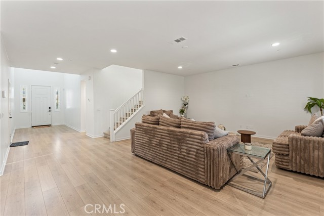 Detail Gallery Image 9 of 43 For 5252 Denali Ct, Fontana,  CA 92336 - 5 Beds | 3 Baths