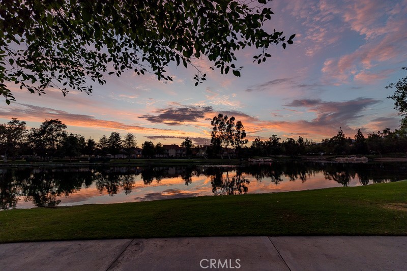 https://media.crmls.org/medias/44d7f891-2c1c-428c-bac4-a82819765dba.jpg?preset=X-Large