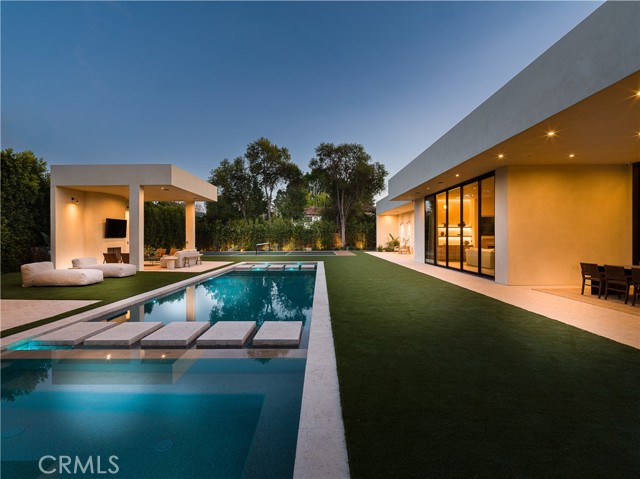5824 Manton Avenue, Woodland Hills CA: https://media.crmls.org/medias/44d7fe88-a55b-4a23-b2b0-7b67a3d37f9d.jpg