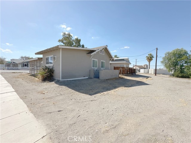 Detail Gallery Image 21 of 23 For 305 C St, Needles,  CA 92363 - 3 Beds | 1 Baths