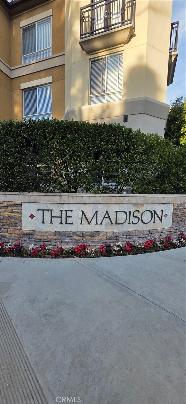 Detail Gallery Image 2 of 13 For 24585 Town Center Dr #4104,  Valencia,  CA 91355 - 2 Beds | 2 Baths