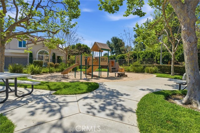 Detail Gallery Image 41 of 54 For 26 Monstad St, Aliso Viejo,  CA 92656 - 3 Beds | 3 Baths