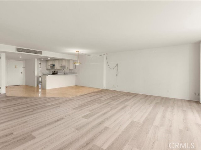 Detail Gallery Image 9 of 29 For 4314 Marina City Drive #116,  Marina Del Rey,  CA 90290 - 3 Beds | 2 Baths