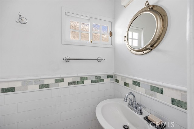 2750 Solana Way, Laguna Beach CA: https://media.crmls.org/medias/44db6c1f-10b4-47b8-bfe4-a3e87206de33.jpg