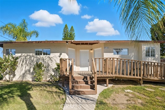 7958 Tampa Ave, Reseda CA: https://media.crmls.org/medias/44dbd973-c3dc-4b80-a957-e1aeaf279bd5.jpg
