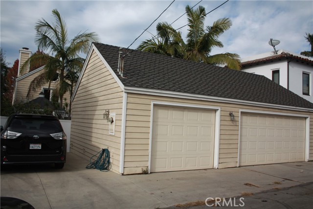 Detail Gallery Image 7 of 7 For 518 Eucalyptus Dr, El Segundo,  CA 90245 - 4 Beds | 2/1 Baths