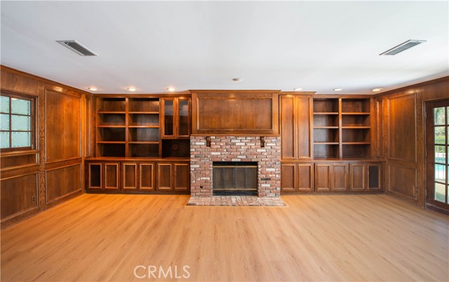 5819 Fairhaven Avenue, Woodland Hills CA: https://media.crmls.org/medias/44dc247f-9520-4e94-a743-0de4446f82cf.jpg