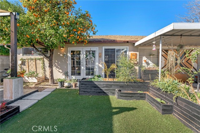 6059 Vantage Avenue, Valley Glen CA: https://media.crmls.org/medias/44dd2a74-13c8-4d76-ba5c-946acb37bce4.jpg