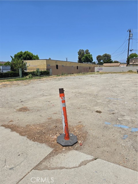 Image 21 of 47 For 855 Holt Avenue