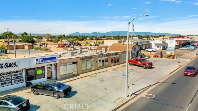 16195 Main Street, Hesperia, California 92345, ,Commercial Sale,For Sale,16195 Main Street,CRHD24166433