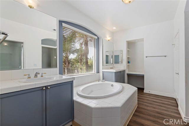 Detail Gallery Image 19 of 33 For 18814 Pinehaven Way, Porter Ranch,  CA 91326 - 5 Beds | 3 Baths