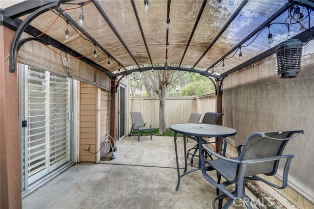 Detail Gallery Image 52 of 62 For 18130 Andrea Cir #1,  Northridge,  CA 91325 - 3 Beds | 2/1 Baths