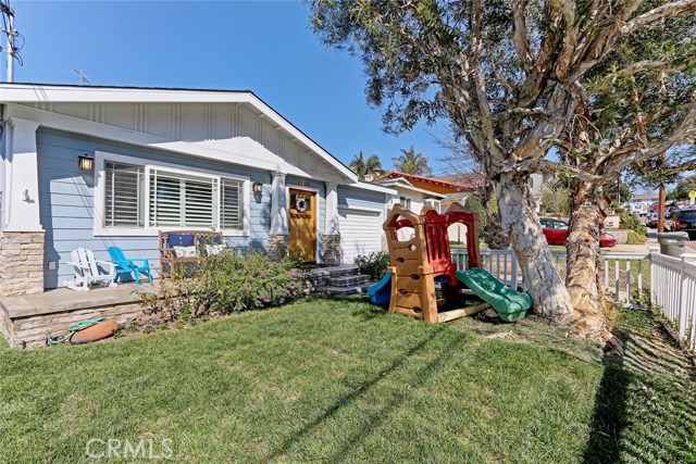 1709 Spreckels Lane, Redondo Beach, California 90278, 3 Bedrooms Bedrooms, ,1 BathroomBathrooms,Residential,Sold,Spreckels,SB17041072