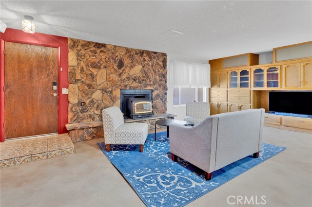 Detail Gallery Image 10 of 70 For 7929 Mono, Hesperia,  CA 92345 - 3 Beds | 2 Baths