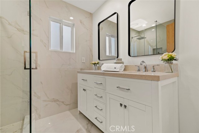 Detail Gallery Image 32 of 66 For 981 Glen Oaks, Pasadena,  CA 91105 - 3 Beds | 3 Baths