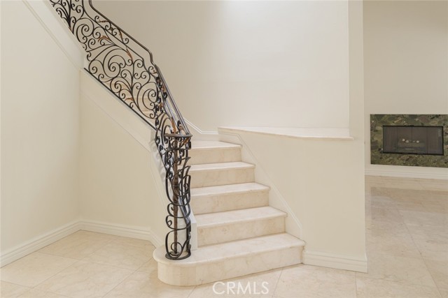 49 W La Sierra Drive, Arcadia CA: https://media.crmls.org/medias/44e1bc97-f814-4320-b8c7-c3bf7c25cb4f.jpg
