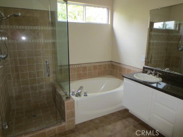 5 Andando, Aliso Viejo CA: https://media.crmls.org/medias/44e1c532-81ae-4567-91dc-785f777745f1.jpg