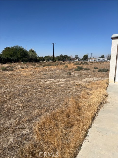 9241 E Avenue R14, Littlerock CA: https://media.crmls.org/medias/44e38dec-36d9-4c1e-aa63-70d45f75a524.jpg