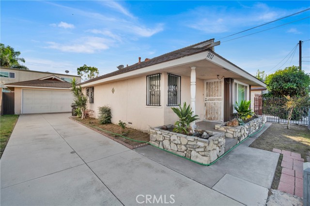 Detail Gallery Image 1 of 33 For 7872 Cypress Dr, Huntington Beach,  CA 92647 - 3 Beds | 1/1 Baths