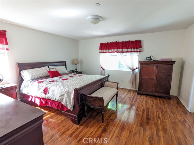 Detail Gallery Image 9 of 15 For 15721 Cobalt St #113,  Sylmar,  CA 91342 - 3 Beds | 2/1 Baths