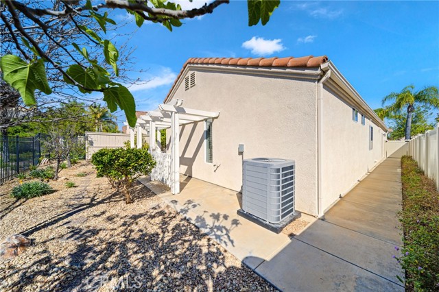 Detail Gallery Image 32 of 71 For 40609 Corte Albara, Murrieta,  CA 92562 - 2 Beds | 2 Baths