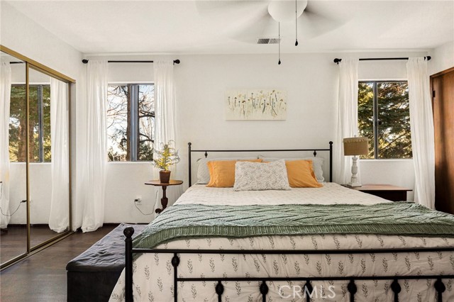 Detail Gallery Image 14 of 26 For 583 W Victoria Ct, Lake Arrowhead,  CA 92352 - 3 Beds | 2 Baths