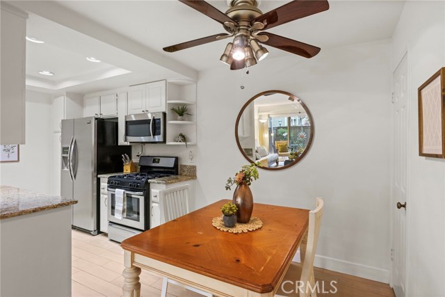 Detail Gallery Image 10 of 34 For 1111 Packers Cir Ci27,  Tustin,  CA 92780 - 1 Beds | 1 Baths