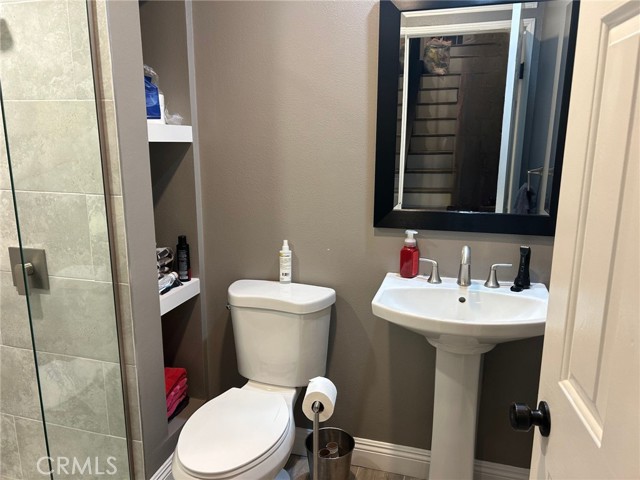 Detail Gallery Image 8 of 20 For 19 Calotte, Lake Forest,  CA 92610 - 4 Beds | 3 Baths