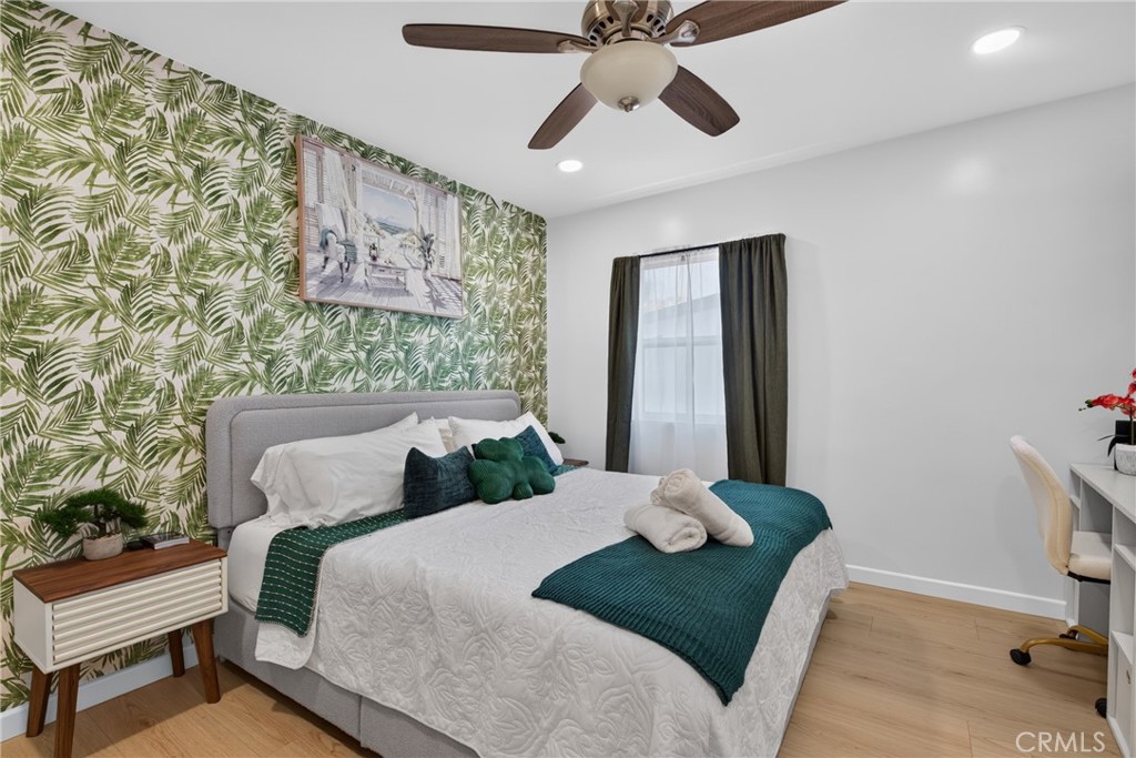 https://media.crmls.org/medias/44e62be9-5223-46a7-a2f8-72dc98272bed.jpg?preset=X-Large