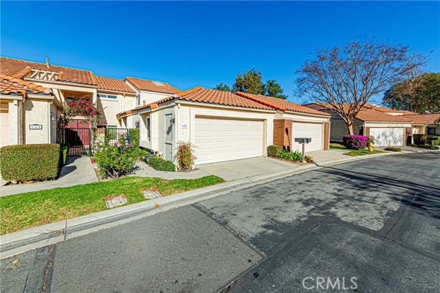 Detail Gallery Image 1 of 55 For 642 Colonial Cir, Fullerton,  CA 92835 - 3 Beds | 3 Baths