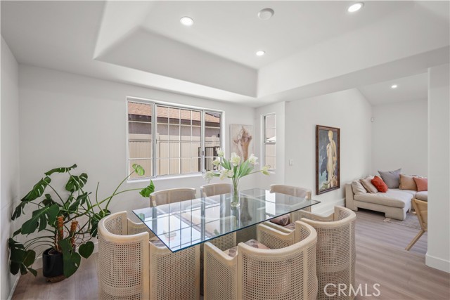 314 Lola Avenue, Pasadena CA: https://media.crmls.org/medias/44e79398-258c-45f1-9a76-786c57a355b7.jpg