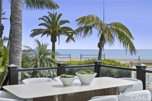 Detail Gallery Image 3 of 56 For 3150 Breakers, Corona Del Mar,  CA 92625 - 4 Beds | 5 Baths