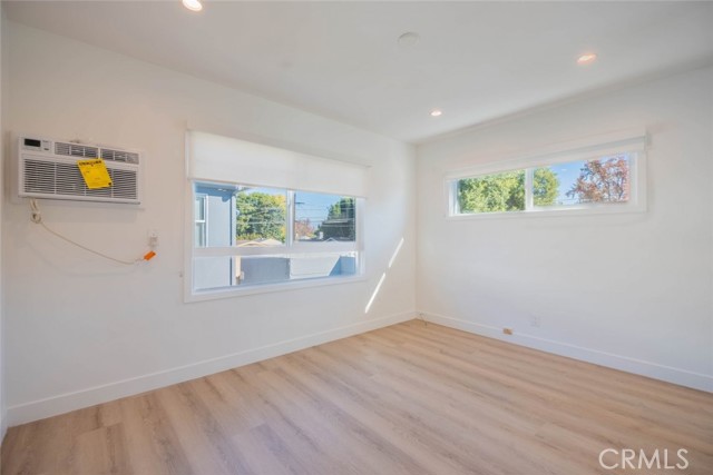 Detail Gallery Image 16 of 20 For 5654 Kester Ave #4,  Van Nuys,  CA 91411 - 2 Beds | 1 Baths
