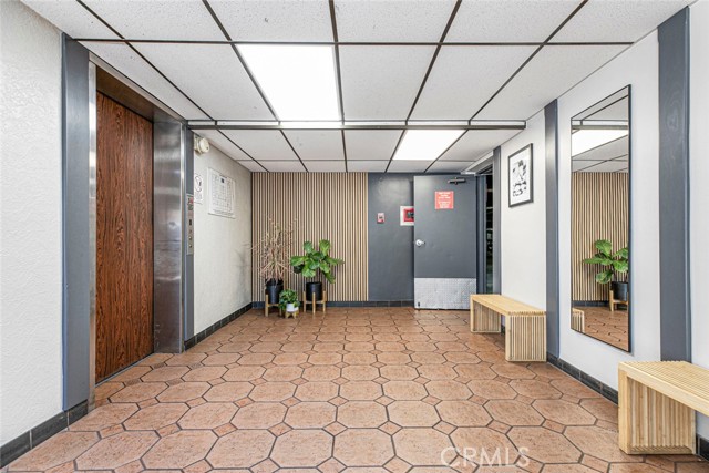 Detail Gallery Image 3 of 22 For 500 Jackson Pl #317,  Glendale,  CA 91206 - 2 Beds | 2 Baths