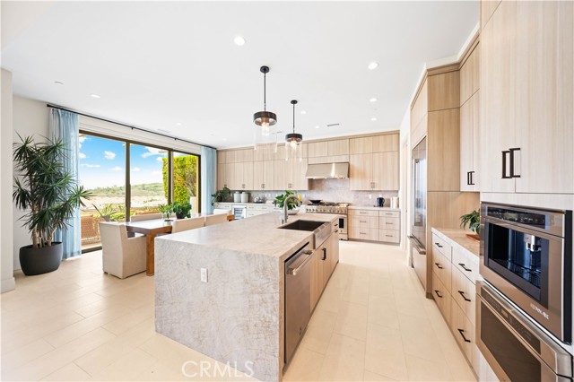 137 Prestigo, Irvine CA: https://media.crmls.org/medias/44e84cdb-97f7-44ff-bc15-214e0fc93826.jpg