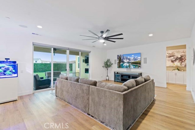 4029 Bridle Court, Palmdale CA: https://media.crmls.org/medias/44e8e54d-d7a5-4a44-84ce-422c2501657e.jpg