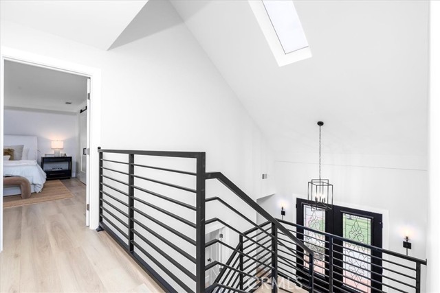 Detail Gallery Image 19 of 38 For 4401 Cezanne Ave, Woodland Hills,  CA 91364 - 4 Beds | 3 Baths