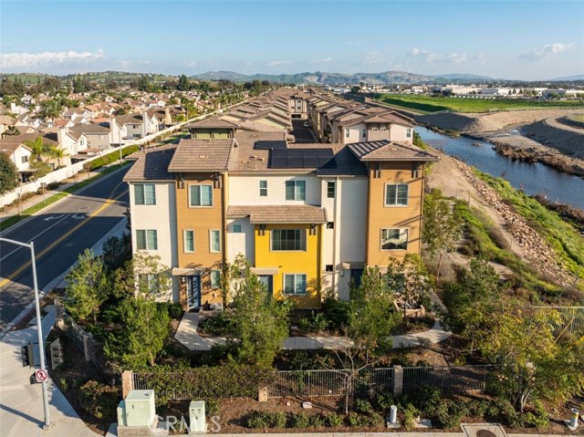 Detail Gallery Image 29 of 33 For 1038 Savi Dr #101,  Corona,  CA 92878 - 3 Beds | 2/2 Baths