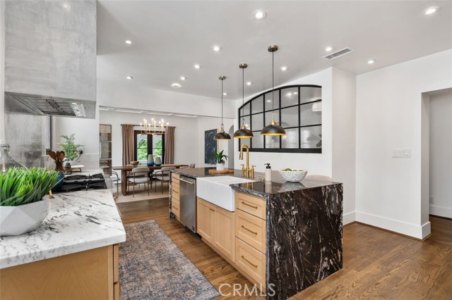 6371 W 6th Street, Los Angeles CA: https://media.crmls.org/medias/44eaafcb-3b00-48f8-a601-c57e88612c2d.jpg