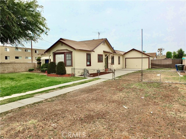 10505 Artesia Blvd., Bellflower CA: https://media.crmls.org/medias/44ead336-ef43-4968-8709-9659b1580e2e.jpg