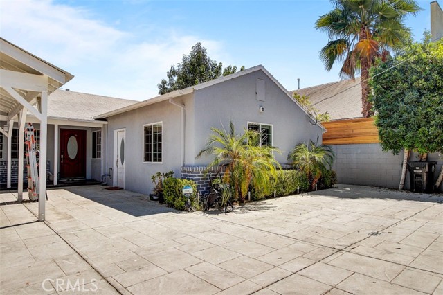 Detail Gallery Image 1 of 19 For 6854 Gentry Ave Adu,  North Hollywood,  CA 91605 - 1 Beds | 1 Baths