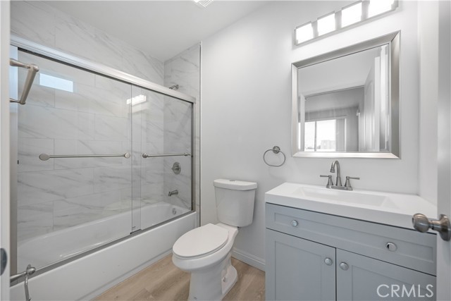 Detail Gallery Image 31 of 42 For 6919 S Menlo, Los Angeles,  CA 90044 - 4 Beds | 4/1 Baths