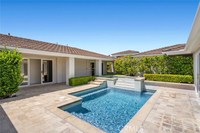 4519 Camden Drive, Corona del Mar CA: https://media.crmls.org/medias/44ebf590-72ca-4efd-9929-790ef020ed38.jpg