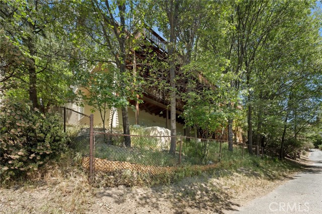 765 Del Norte Lane, Lake Arrowhead CA: https://media.crmls.org/medias/44ecdf08-9765-44e6-80b4-bf8a51dd7d9f.jpg